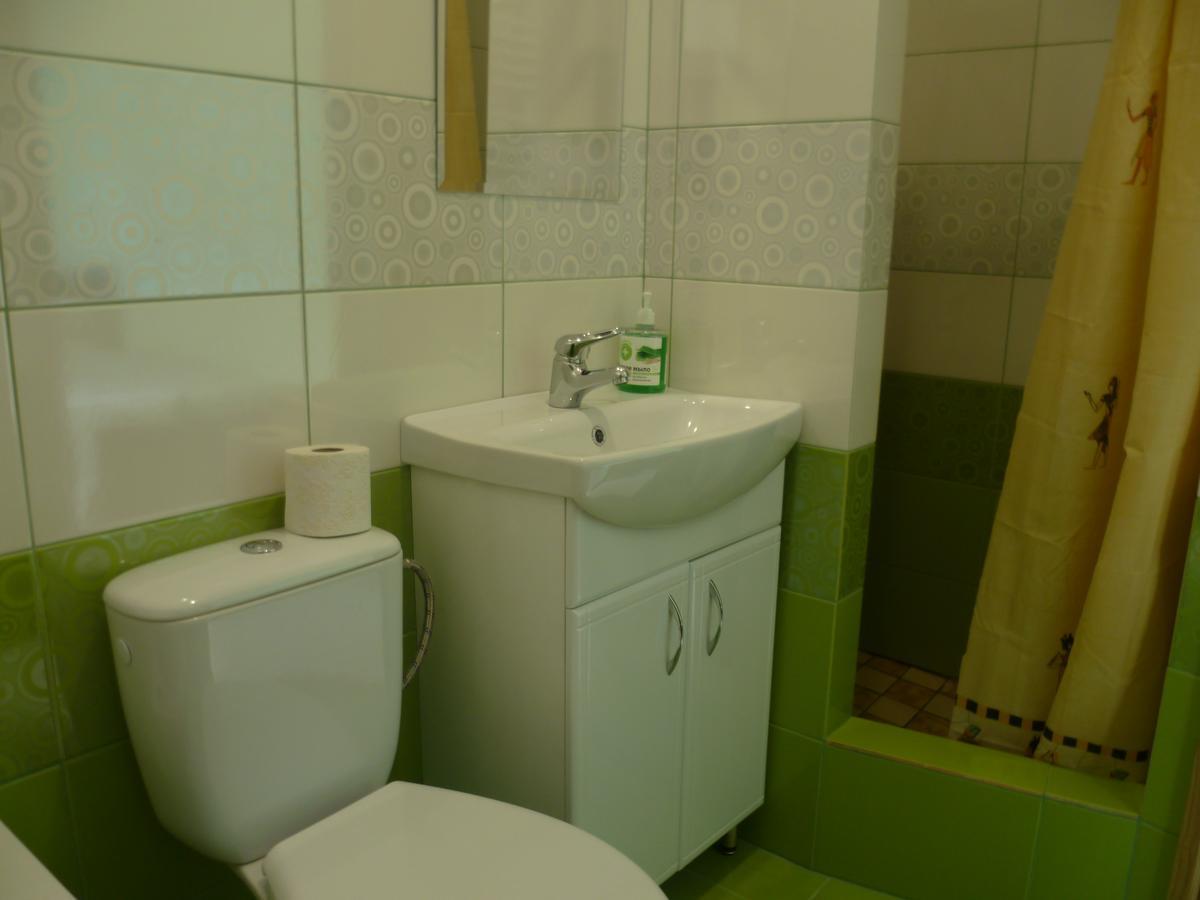 Home Hotel Kamianets-Podilskyi Exterior foto